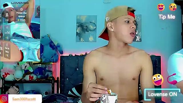 Liamscott_'s cam snapshot