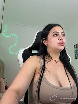 Victoryyy_'s cam snapshot