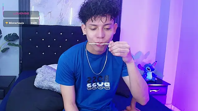 JoseLucian live sex cam