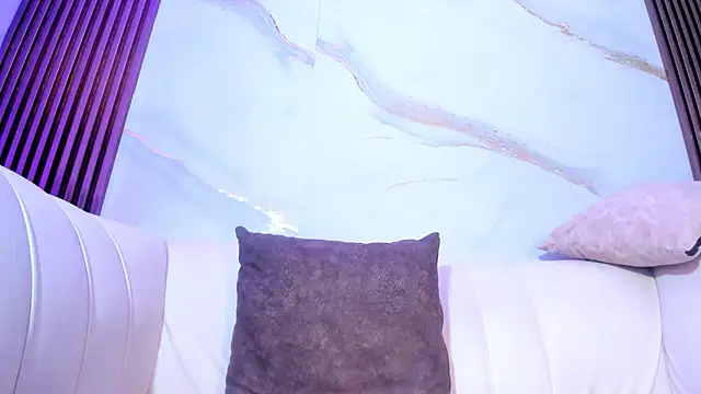 Gabrielaa_Miller_'s cam snapshot