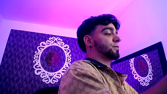 Dereck_Jhonsonn live sex cam