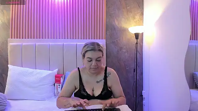 gala_montes_30's cam snapshot