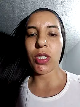 Bonny_Klote live sex cam