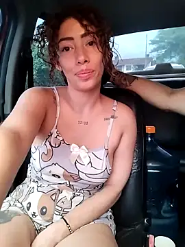 roxyrougee live sex cam