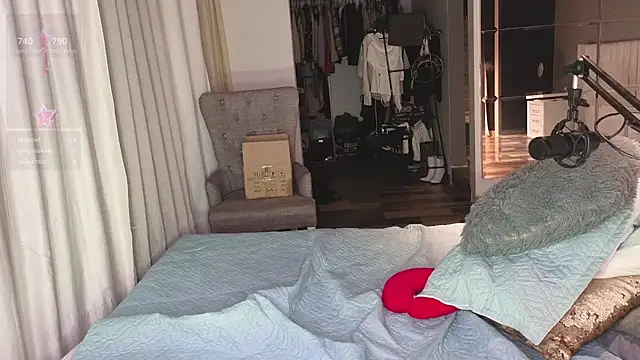 greyslopez's cam snapshot