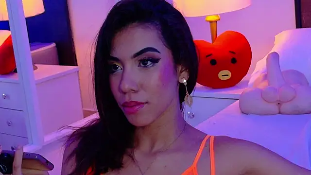 BellaHarper1's cam snapshot