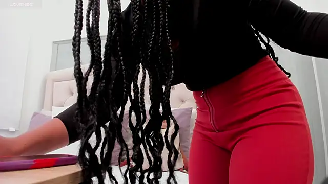 katia_harrison_'s cam snapshot