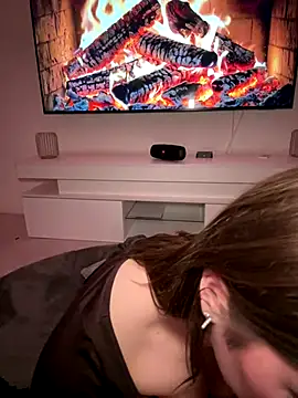 HotYasmin's cam snapshot