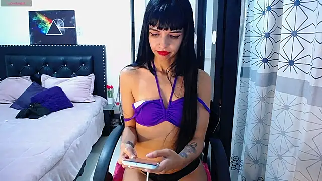 charllotee_dark's cam snapshot