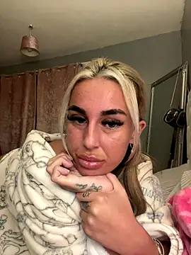 EllieMaeBaby's cam snapshot