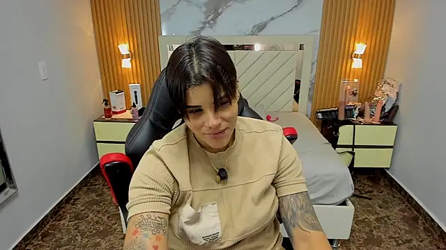 KAROLLJONES1's cam snapshot