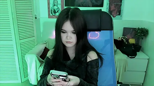 Elainebeness's cam snapshot