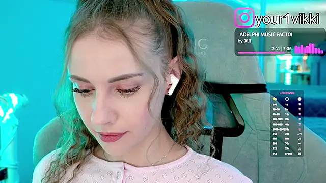 Vikki_Cheese live sex cam