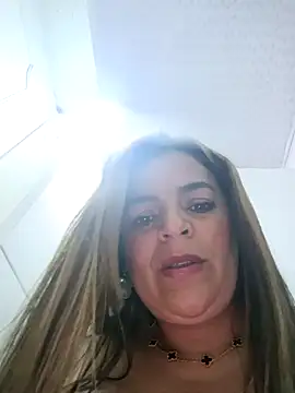 Mia-Glow live sex cam