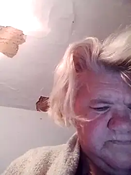 LusiyaGold5 live sex cam