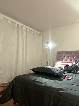 Samantha_e2's cam snapshot