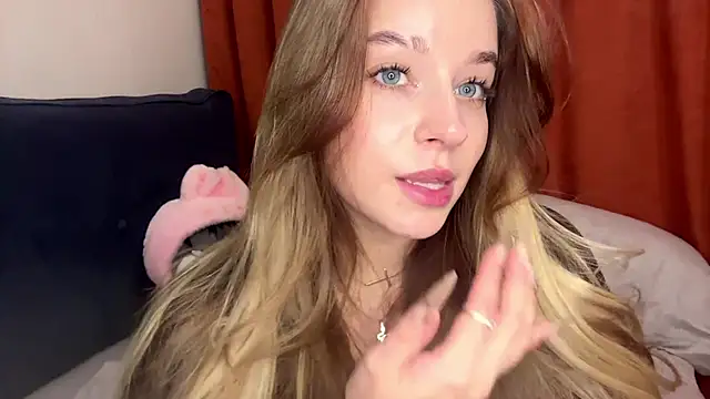 Babymoney_2007's cam snapshot