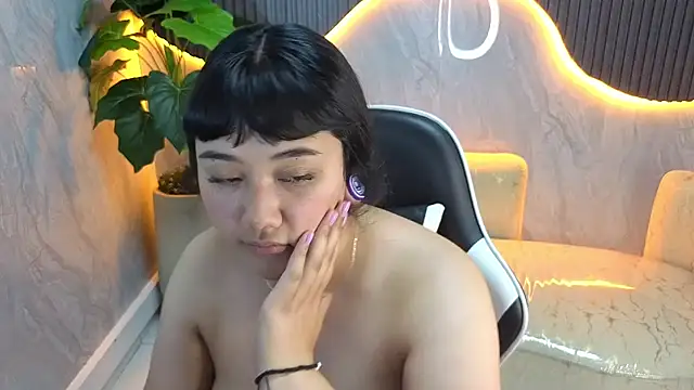 ivonny_vixen_tp's cam snapshot