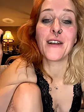 Jolene_Fuego's cam snapshot