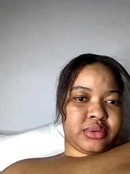 sexytinashe21's cam snapshot