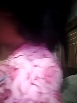 Chingari_Kira's cam snapshot