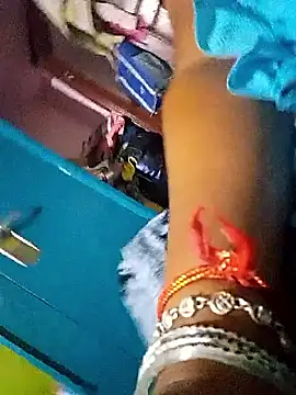 TAMI_KAYAL's cam snapshot