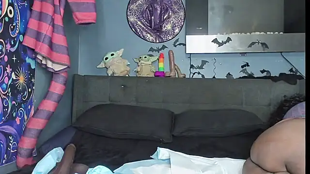 AmazonianMistress's cam snapshot