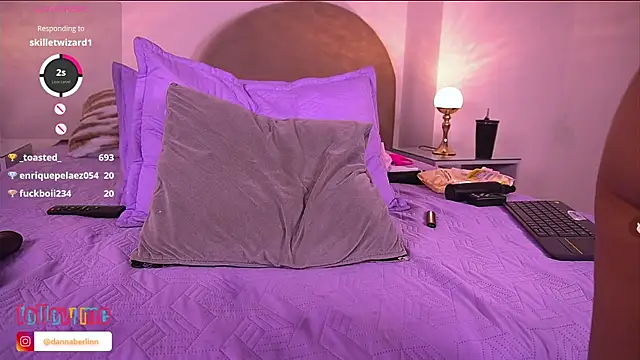 danna_berlin_'s cam snapshot