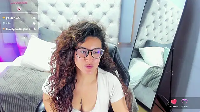 MeridaFox_'s cam snapshot