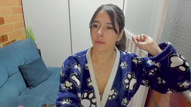 Penelope47's cam snapshot