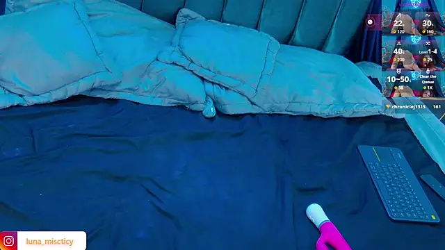 Lunamistyc's cam snapshot