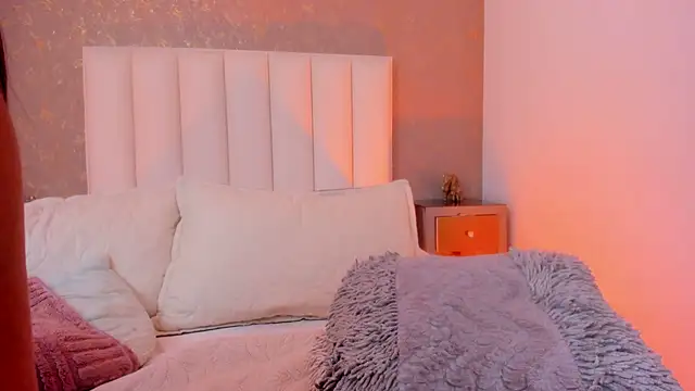 KaylieBrooks's cam snapshot