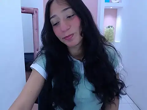 LuluXwithy's cam snapshot