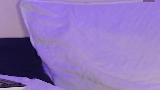 aria_sm's cam snapshot