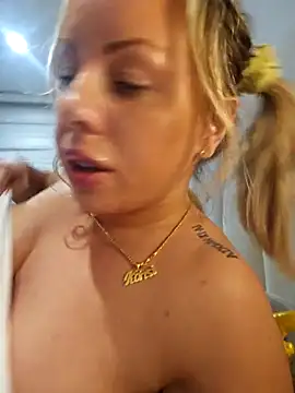 Sparkle2206's cam snapshot