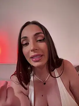 CharmingRuby live sex cam