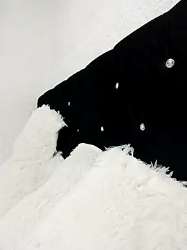 ElizabethWeil's cam snapshot