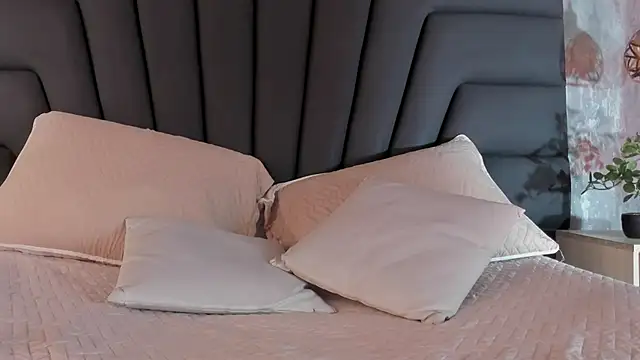 Bellaquita_19's cam snapshot