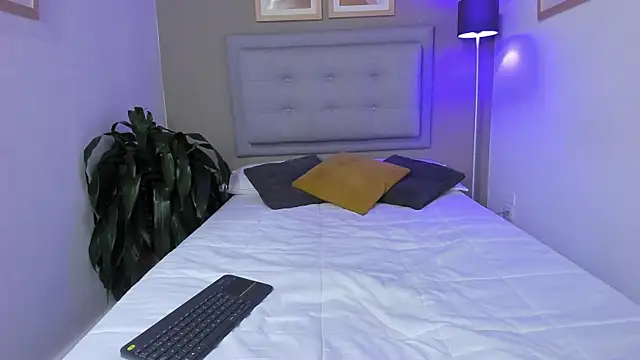 ApoloRicci's cam snapshot