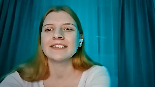 LynteriLain's cam snapshot