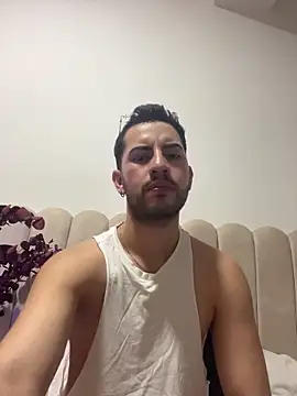 Dark_beauty2's cam snapshot