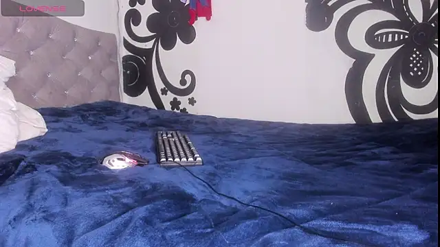 couple-hothot's cam snapshot