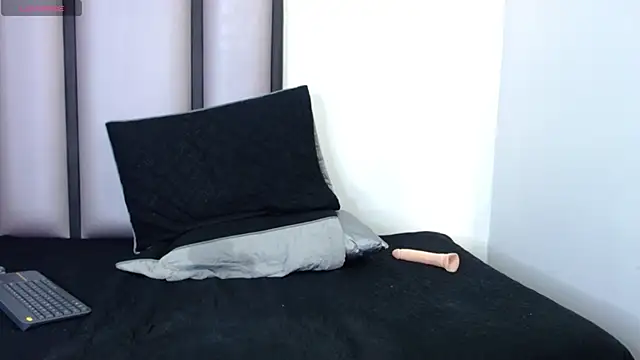 Mary-28's cam snapshot