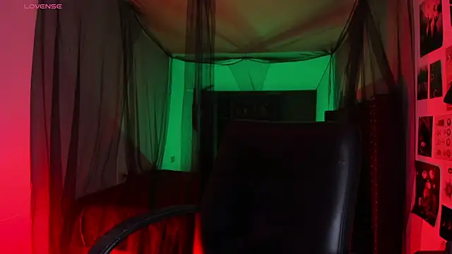 irregular_fetish_'s cam snapshot