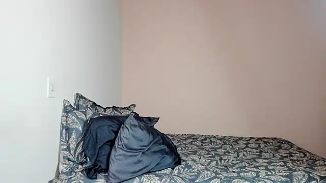 nina_pons's cam snapshot