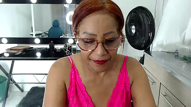 keyla-sensual's cam snapshot