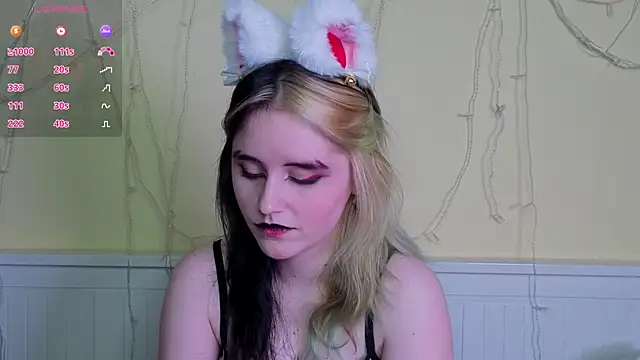 PortiaHedge's cam snapshot