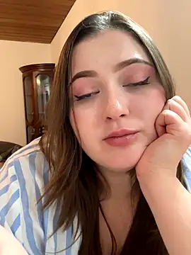 Kamilla_Loop's cam snapshot