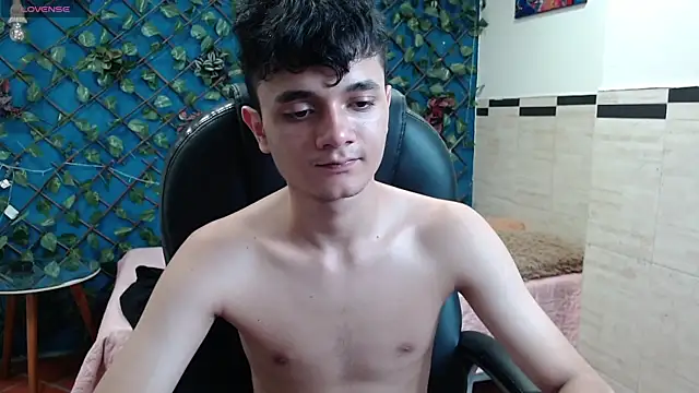 Waturox live sex cam