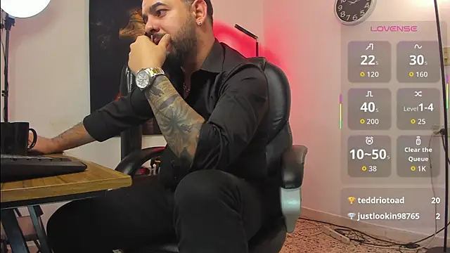 Ethan_Castellano's cam snapshot